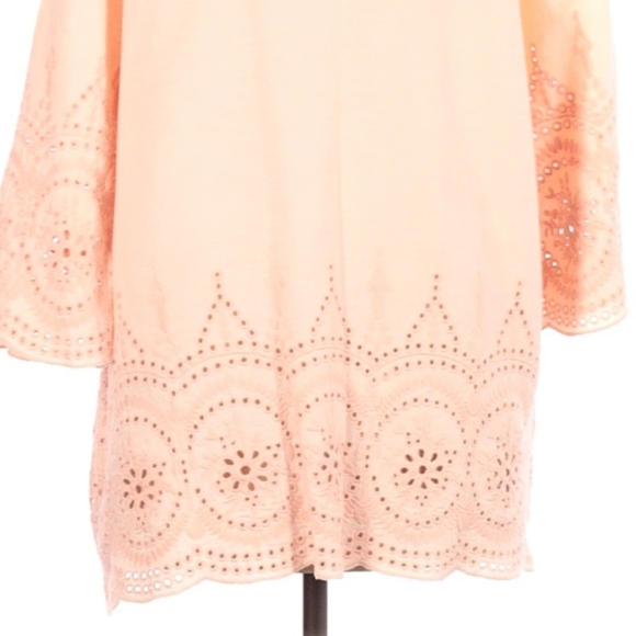 Rose & Rhyme Linen Embroidered Eyelet Tunic Top Size L Boho Keyhole Tie Neck - Picture 5 of 8